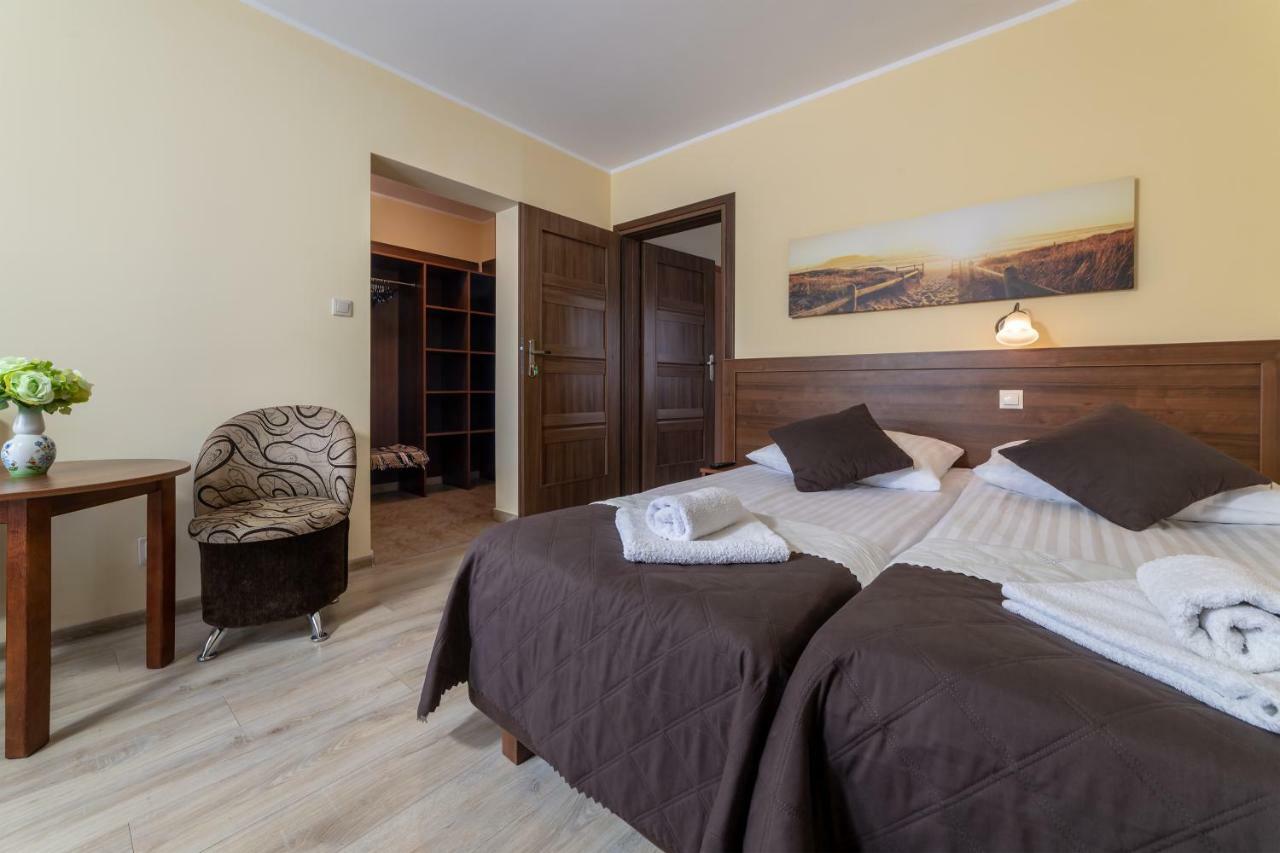 Apartamento Dom Jastrzebia Z Basenem I Jacuzzi Jastrzębia Góra Exterior foto