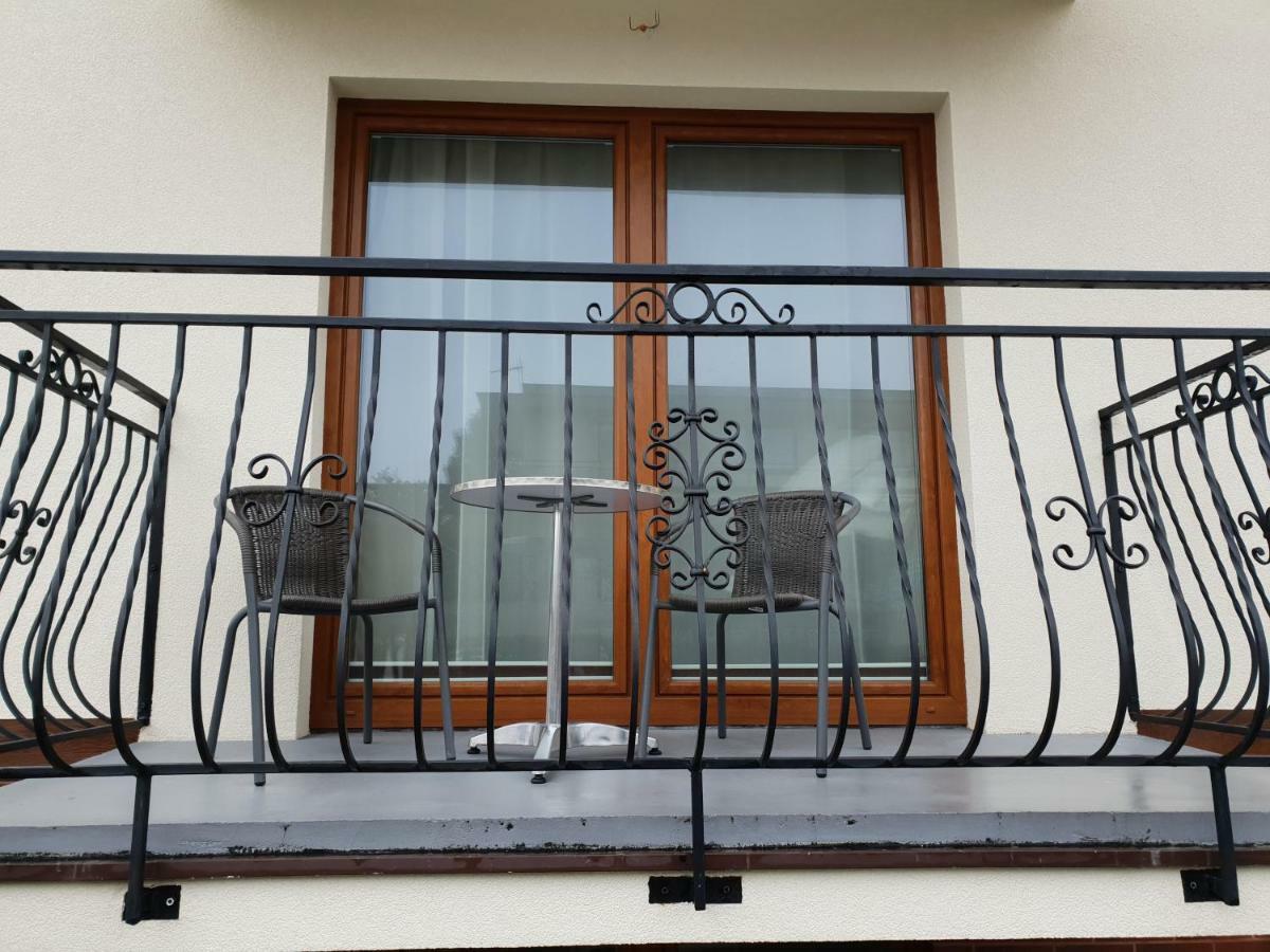 Apartamento Dom Jastrzebia Z Basenem I Jacuzzi Jastrzębia Góra Exterior foto
